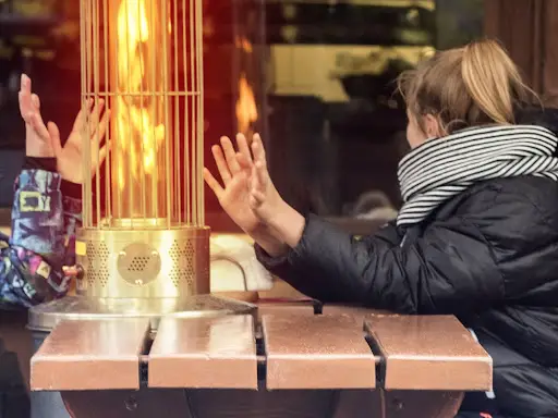 Gas burners for outdoor cafes