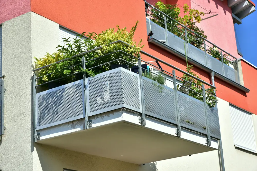 How to Make a Balcony Private: 6 Ingenious Tips