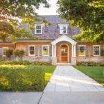 A-traditional-home-with-a-white-sidewalk