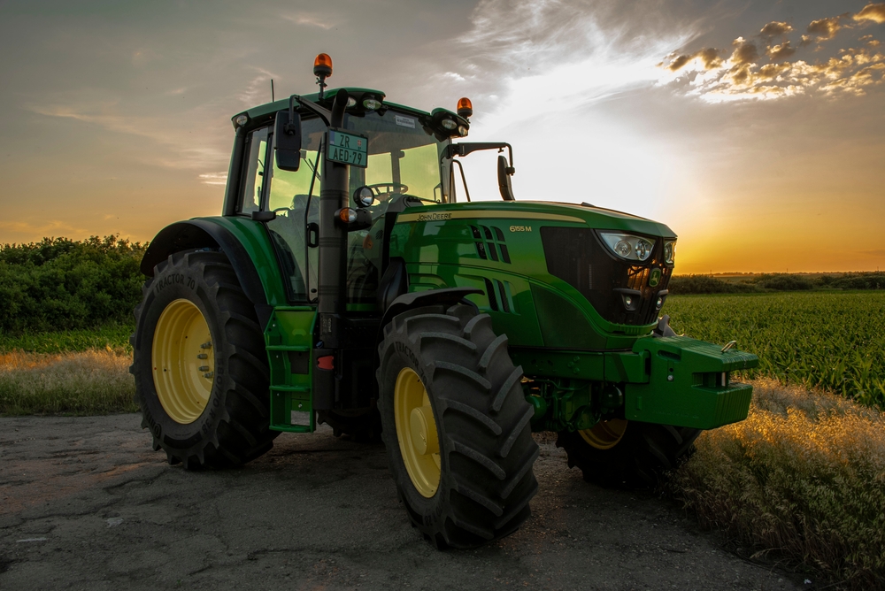 John-Deere-tractor-in-a-field